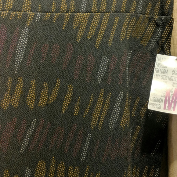 Stretchier black pencil skirt! Size 10/12 - Picture 2 of 4